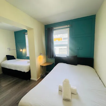 Calypso Hotel Blackpool-3