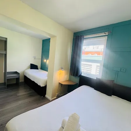 Calypso Hotel Blackpool-2